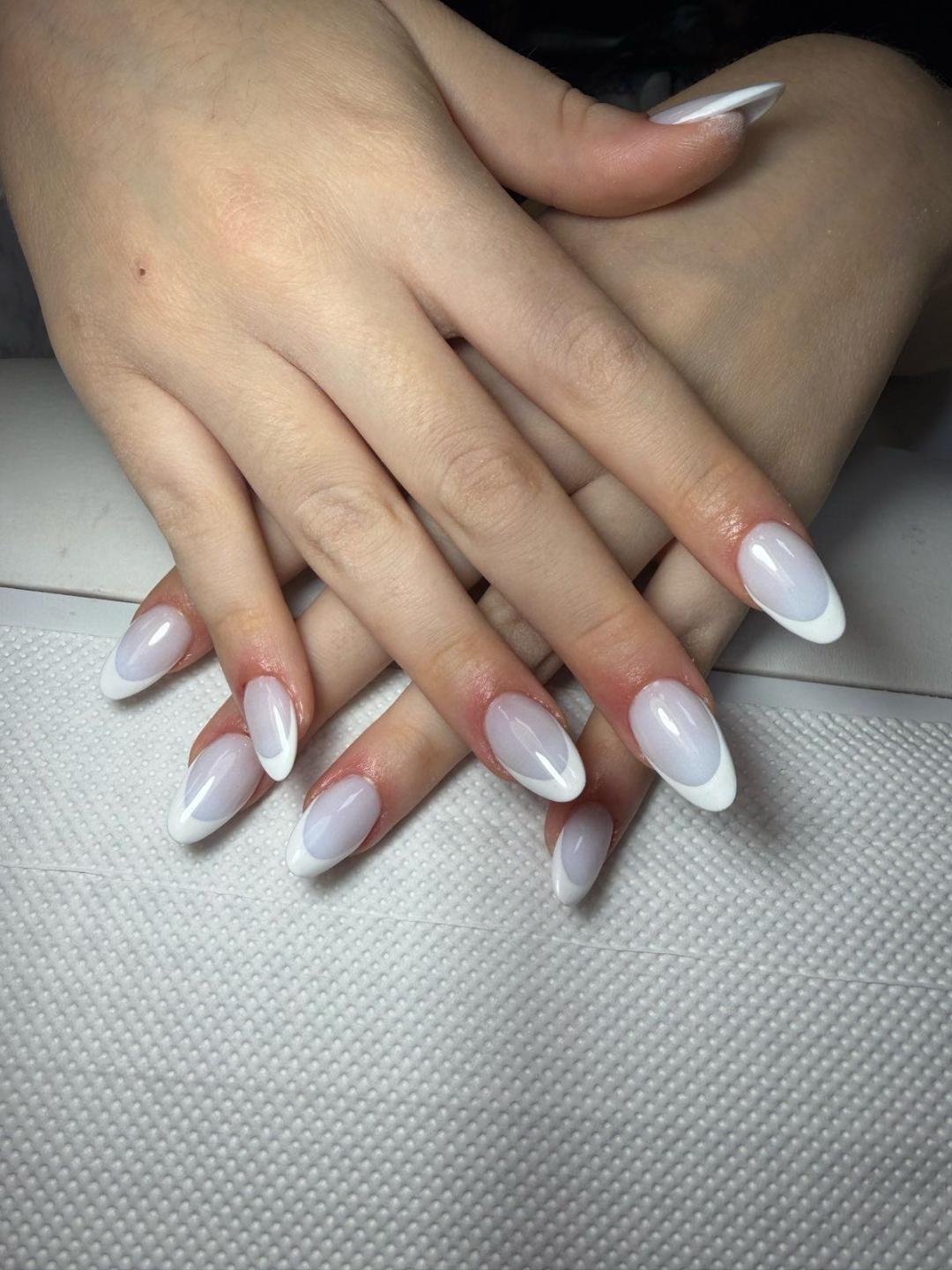 Izlivanje noktiju gelom - M dužina - Sneža Nails, Beograd Izlivanje noktiju Nokti Izlivanje noktiju, Beograd, Novi Beograd Stari Merkator