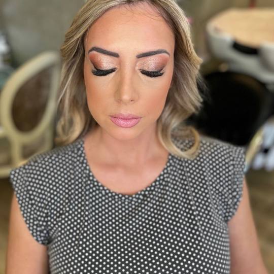 Bibi beauty centar #beograd Make-up / šminkanje Profesionalno šminkanje + veštačke trepavice smi