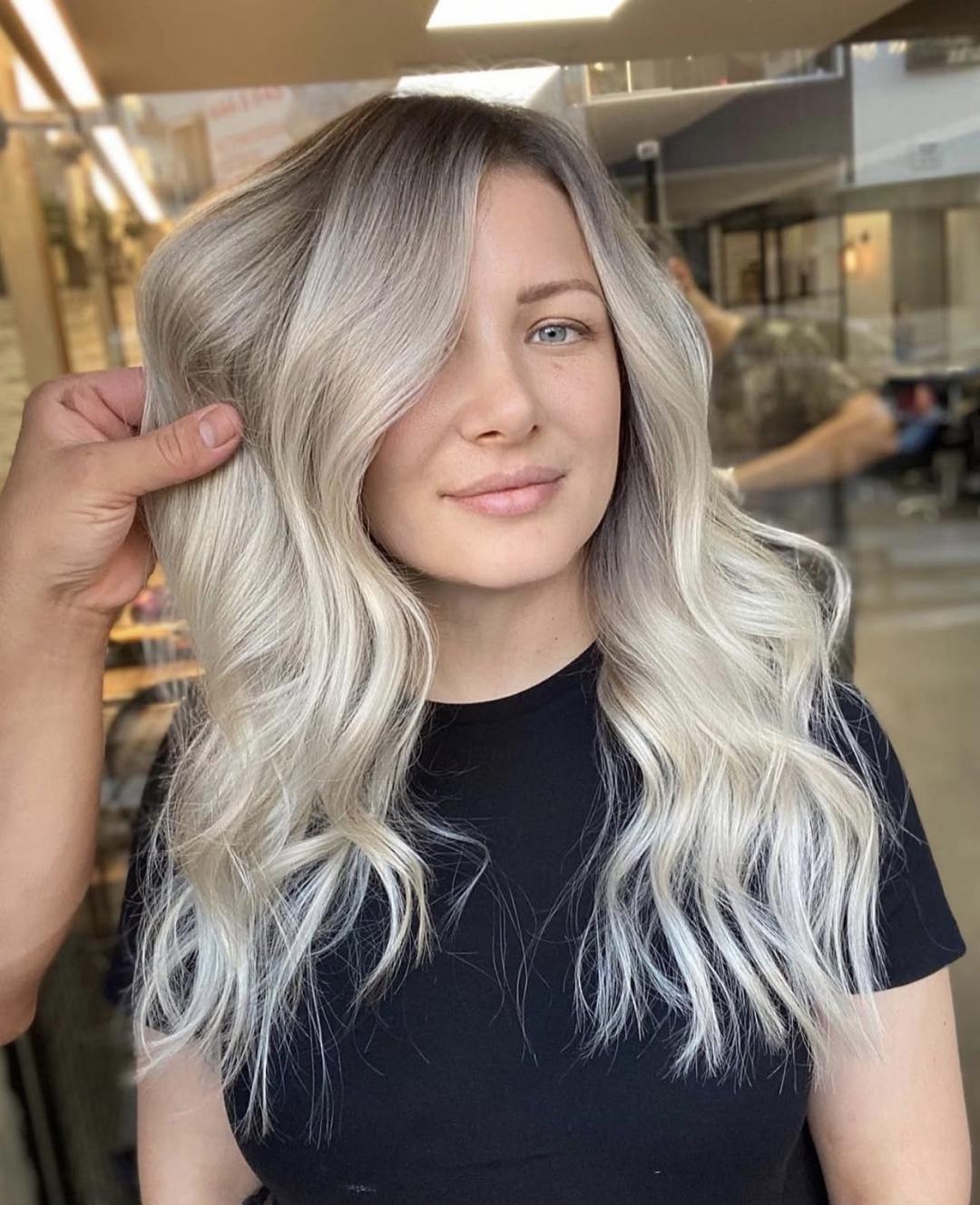 Urban beauty concept #beograd Ombre, sombre, balayage Balayage + preliv by Revlon - duga kosa
