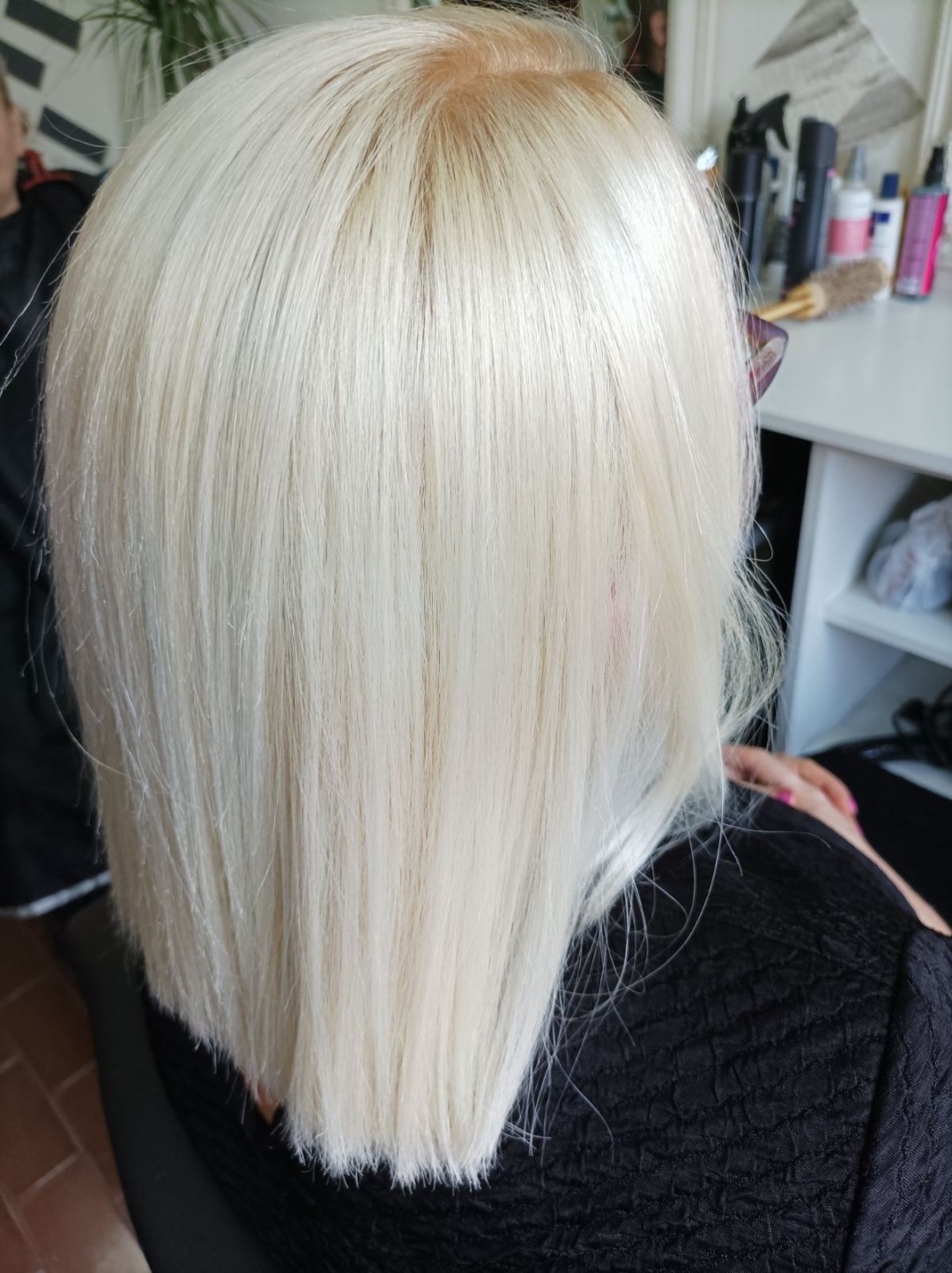 Shiny Look Gordina #nis Keratinski tretmani Keratinsko ispravljanje kose - tanka kosa srednje dužine
