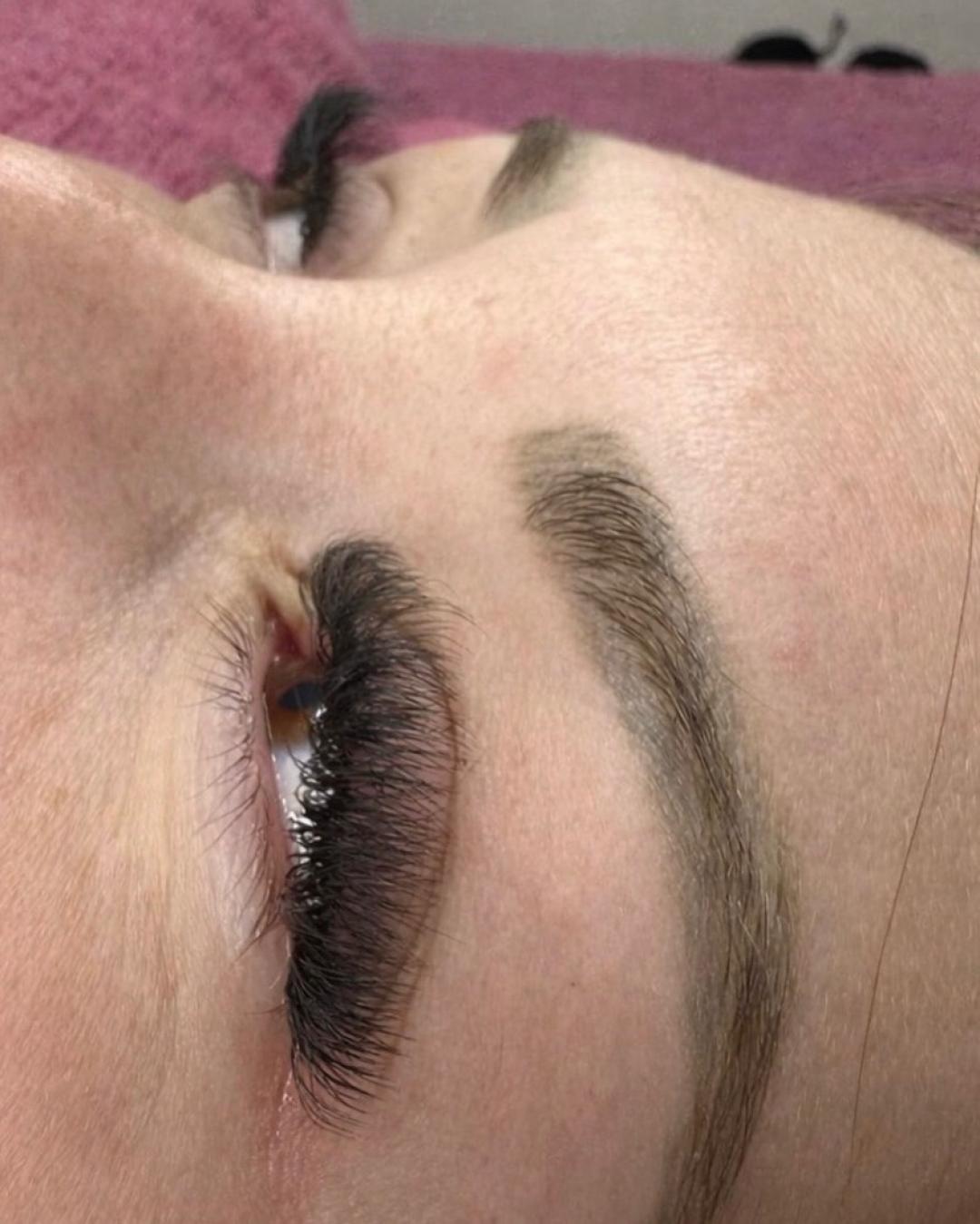 Nadogradnja svilenih trepavica - 4D - Beauty Team J&S 037, Kruševac Nadogradnja trepavica Lice Nadogradnja trepavica, Kruševac, Centar
