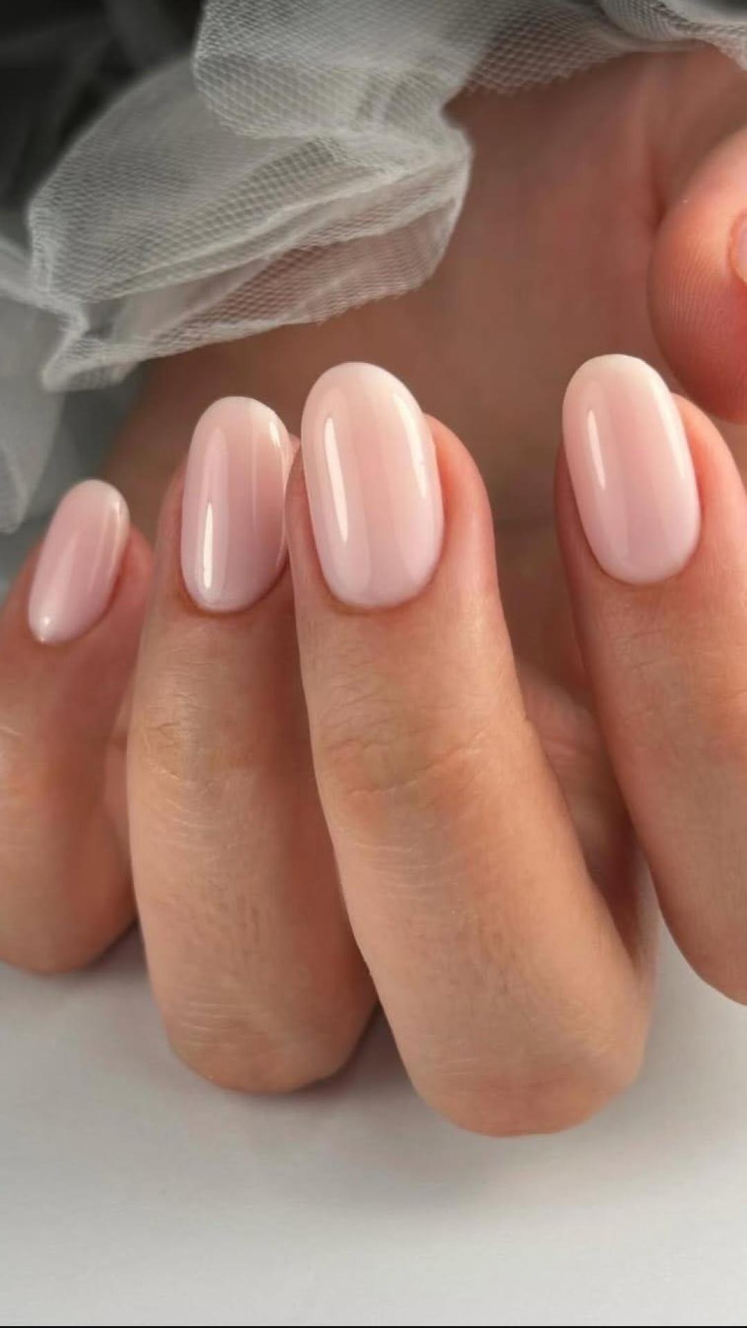Esthetique Privé #beograd Manikir Manikir + trajni lak