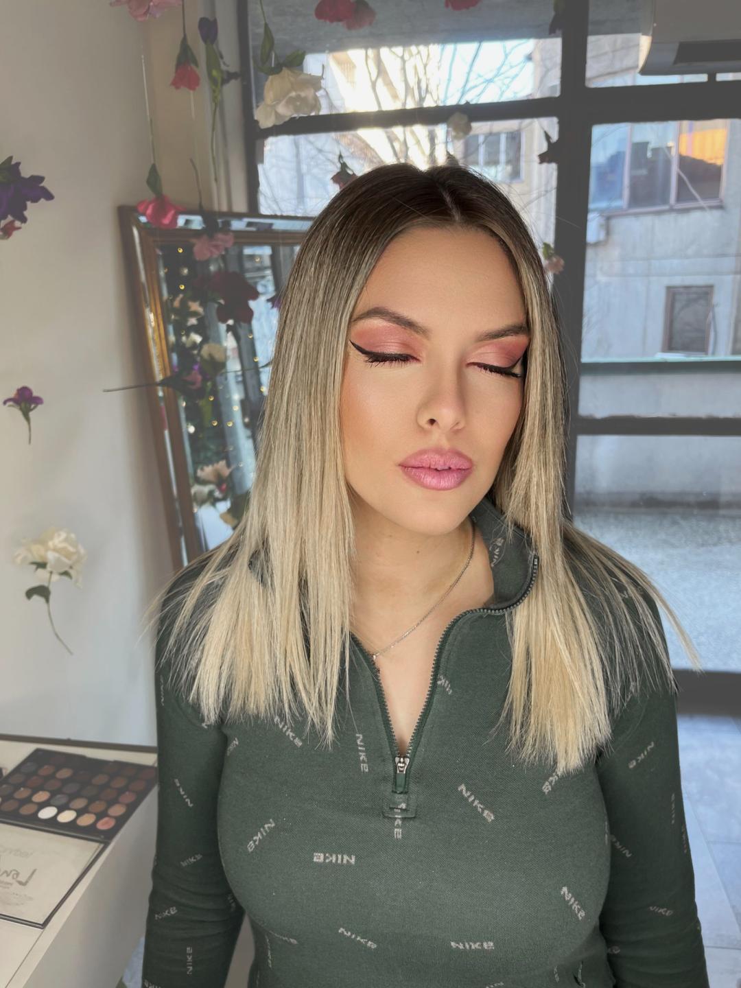 Profesionalno šminkanje - Adiantum Estetik Centar, Niš Make-up / šminkanje Lice Make-up / šminkanje, Niš, Medijana