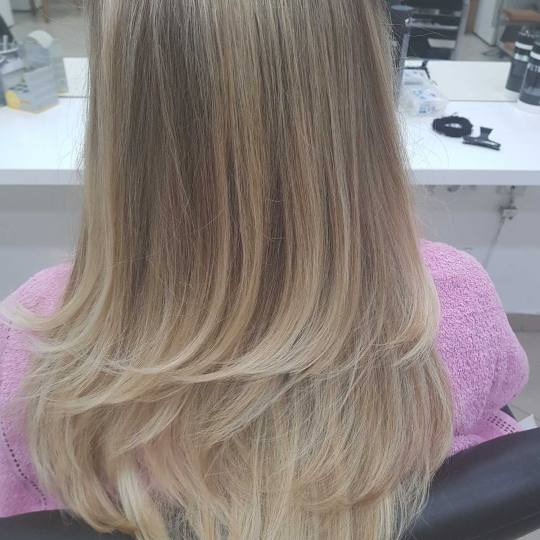 Perfect Lady #beograd Žensko šišanje Stepenasto sisanje(niski stepenovi) Žensko šišanje - sve 