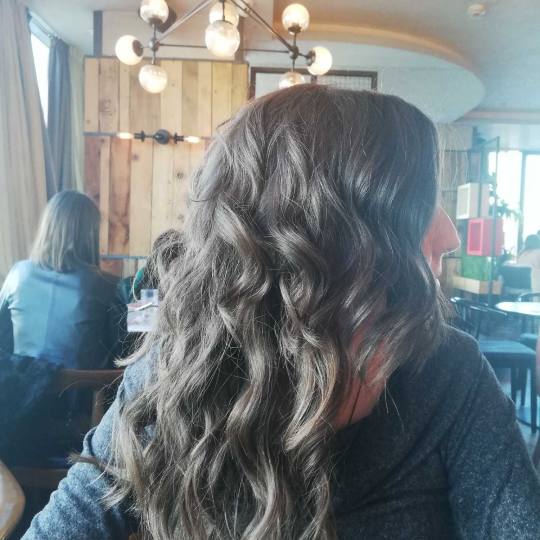 Attitude hair salon #beograd Feniranje i stilizovanje