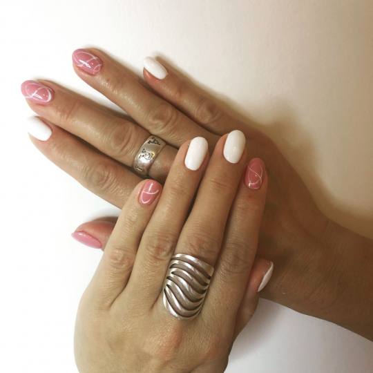 Afrodita Beauty studio #beograd Korekcija noktiju