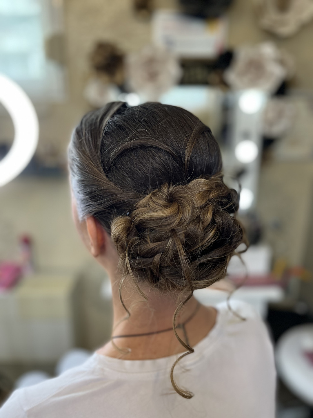 Bibi beauty centar #beograd Svečane i frizure za svadbu Svečana frizura - kosa srednje dužine