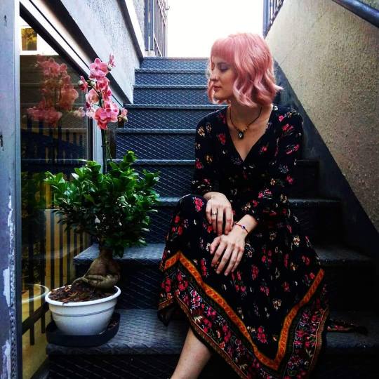 Hair by Silvy #beograd Blajhanje kose Blajhanje cele dužine kose sa pinc tonerom i feniranje na tak