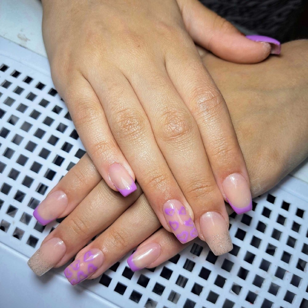 Izlivanje noktiju gelom - S / M dužina - Studio Jovana, Kragujevac Izlivanje noktiju Nokti Izlivanje noktiju, Kragujevac, Centar