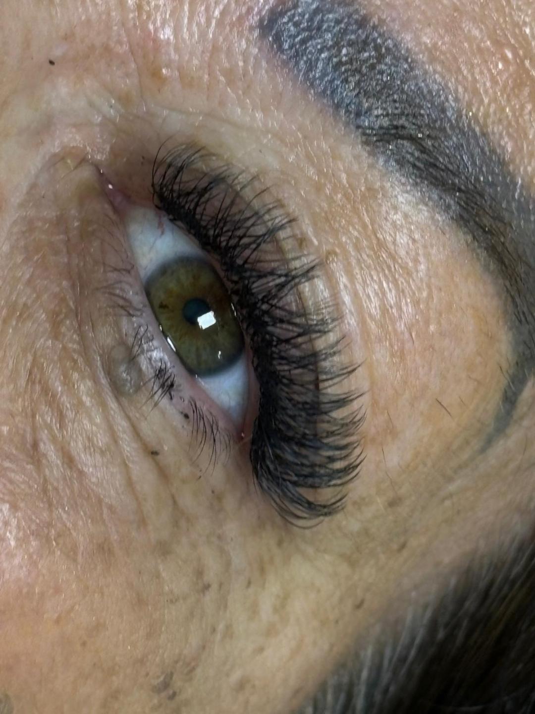 Beauty Studio S #beograd Nadogradnja trepavica Svilene trepavice - mix