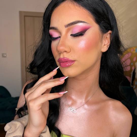 Golden beauty by Mimi #nis Make-up / šminkanje Profesionalno šminkanje + veštačke trepavice