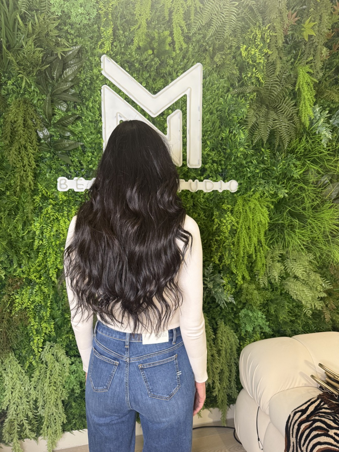 MN Beauty studio #beograd Nadogradnja kose Nadogradnja kose po pramenu - 70 cm