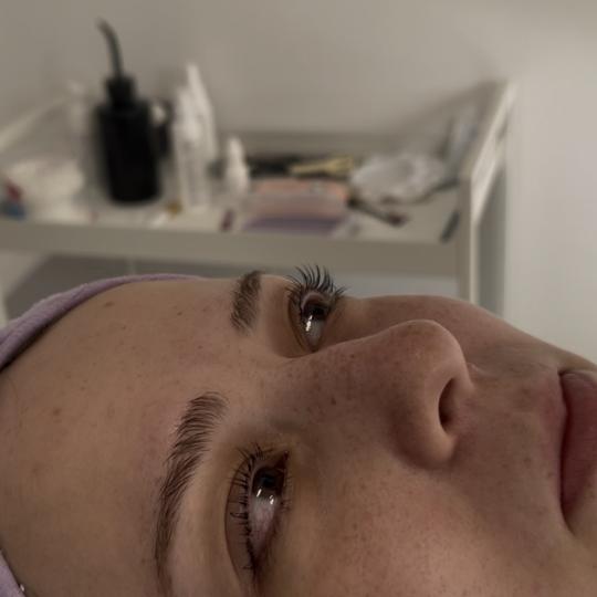 Sandra estetik studio #beograd Trepavice Lash lift + farbanje trepavica + botox Danas smo uradili la