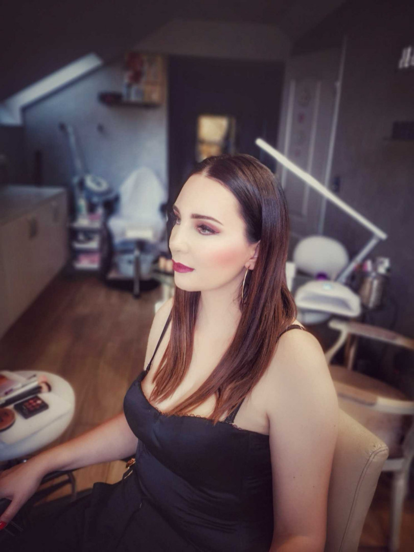 Bibi beauty centar #beograd Make-up / šminkanje Profesionalno šminkanje + veštačke trepavice