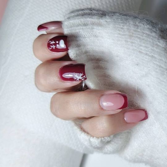 Nastja beauty studio #beograd Izlivanje noktiju Izlivanje noktiju gelom - M dužina