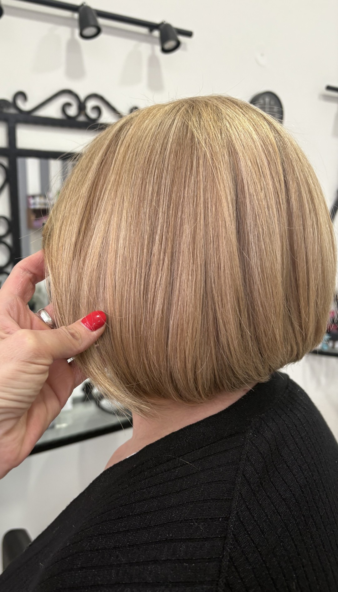 Hair studio mii #beograd Pramenovi Pramenovi na foliju - kosa srednje dužine