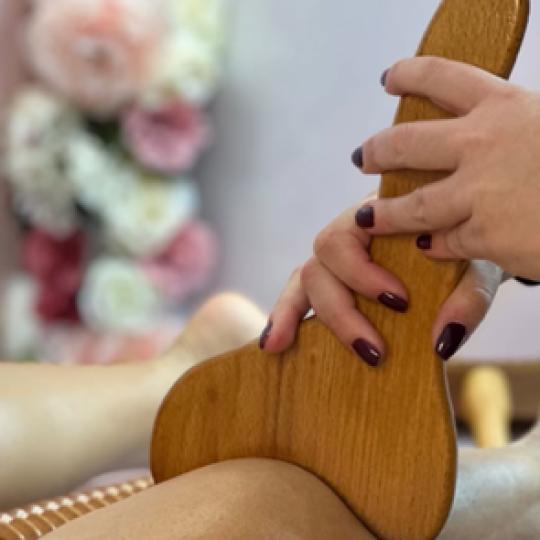 La Peruna beauty #beograd Anticelulit masaža Maderoterapija