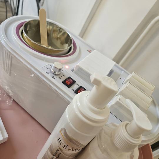 Leonis Beauty Premium #beograd Hladna & topla depilacija celog tela