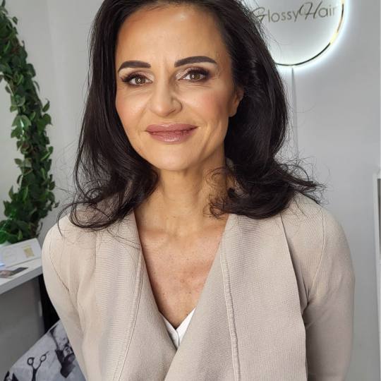 Atelje Glossy Hair #beograd Make-up / šminkanje Profesionalno šminkanje + veštačke trepavice