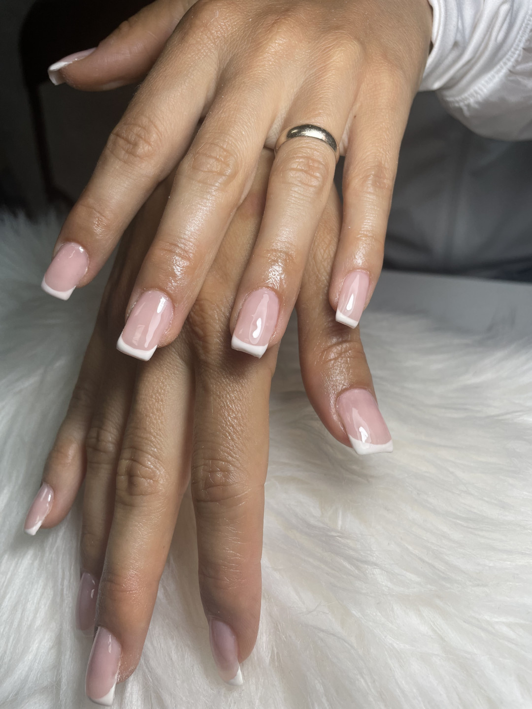 MCBEAUTYSTUDIO #novisad Nadogradnja noktiju Nadogradnja noktiju tipsama