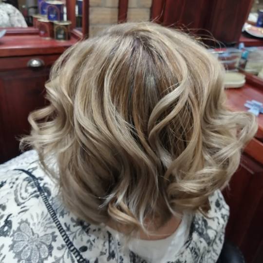 Atrium Salon #novisad Pramenovi Pramenovi na foliju - kosa srednje dužine