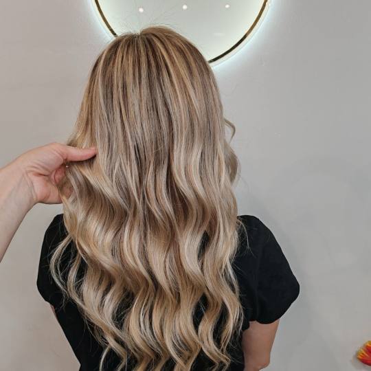 Atelje Glossy Hair #beograd Pramenovi Pramenovi na foliju - ekstra duga kosa