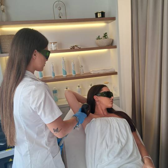 Nirvana Health and Beauty Studio #beograd Laserska epilacija Laserska epilacija pazuha - za dame