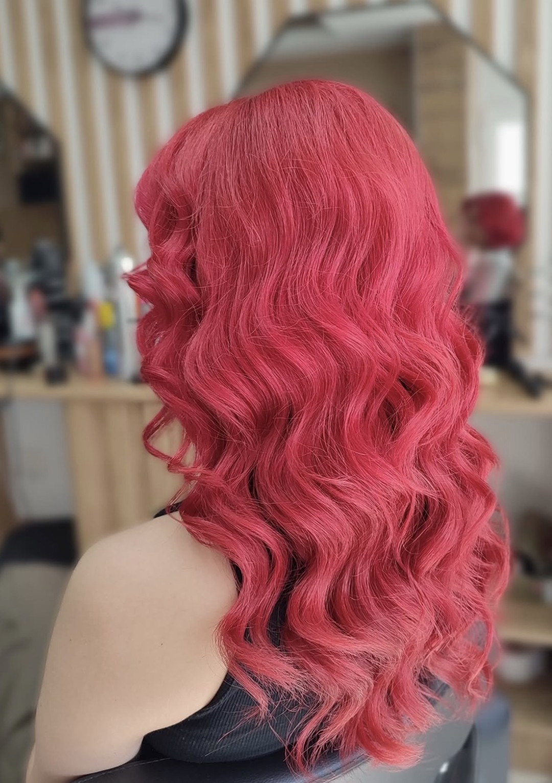 Feniranje na ravno / lokne - duga kosa - Jelena Marinković, Beograd Feniranje i stilizovanje Frizerski saloni Feniranje i stilizovanje, Beograd, Zemun Gornji grad, Zemun polje, Altina, Galenika, Batajnica