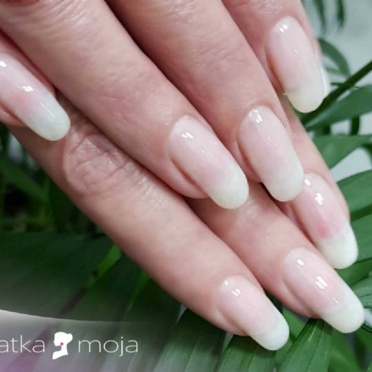 Slatka moja #beograd Ojačavanje noktiju Ojačavanje prirodnih noktiju gelom boomer