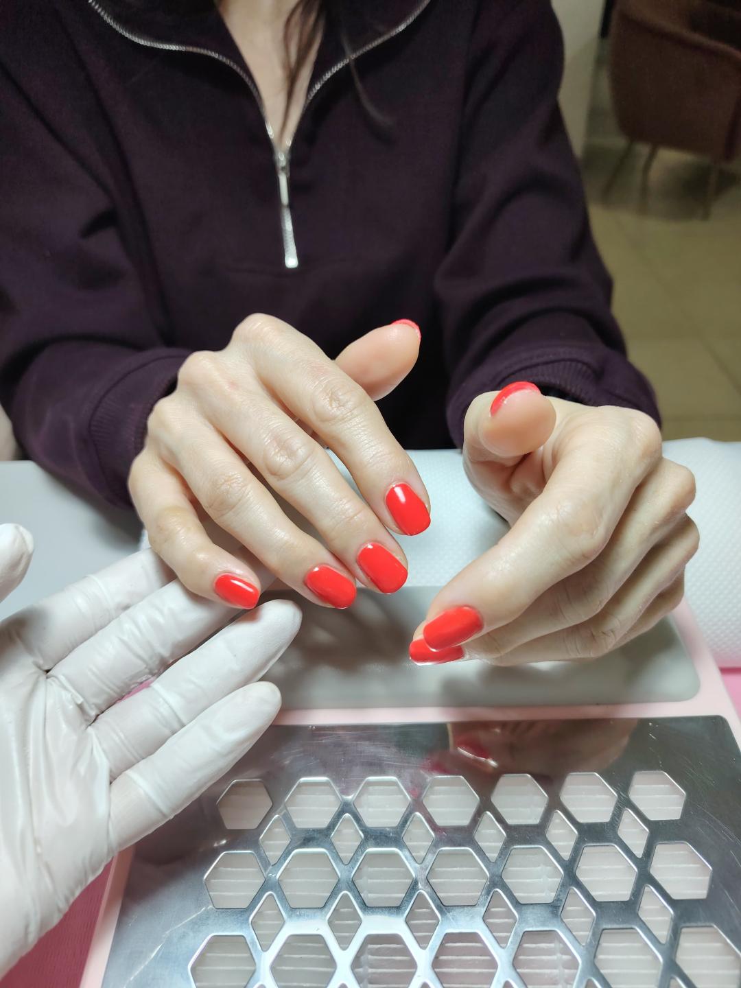 Manikir + gel lak - Nastja beauty studio, Beograd Manikir Nokti Manikir, Beograd, Vukov spomenik, Đeram