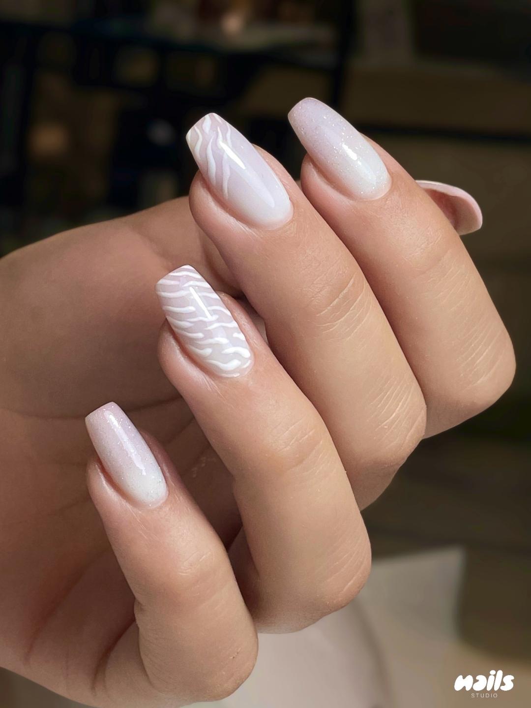 Korekcija noktiju gelom - Nails Studio, Beograd Korekcija noktiju Nokti Korekcija noktiju, Beograd, Banovo brdo