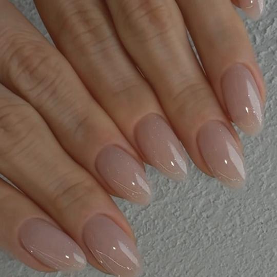 Nikita studio #beograd Manikir Clean nails izlivanje