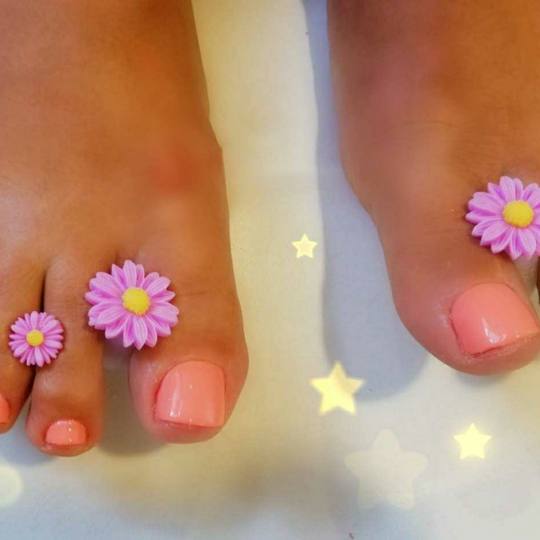 Bibi beauty centar #beograd Estetski pedikir SPA pedikir + lakiranje noktiju Spa pedikir by BiBi