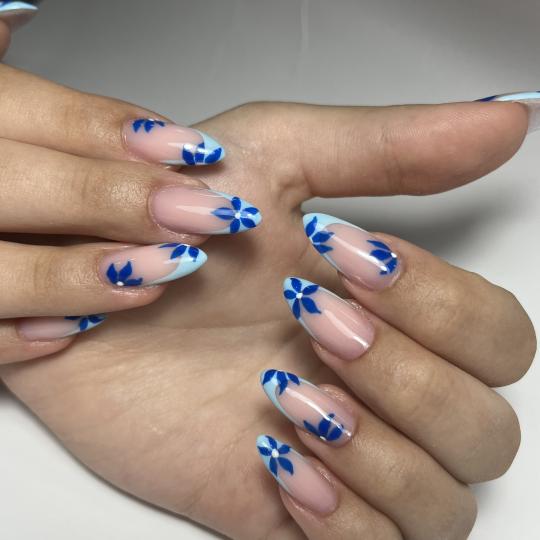 Princess beauty salon #nis Izlivanje noktiju Izlivanje noktiju gelom - M dužina