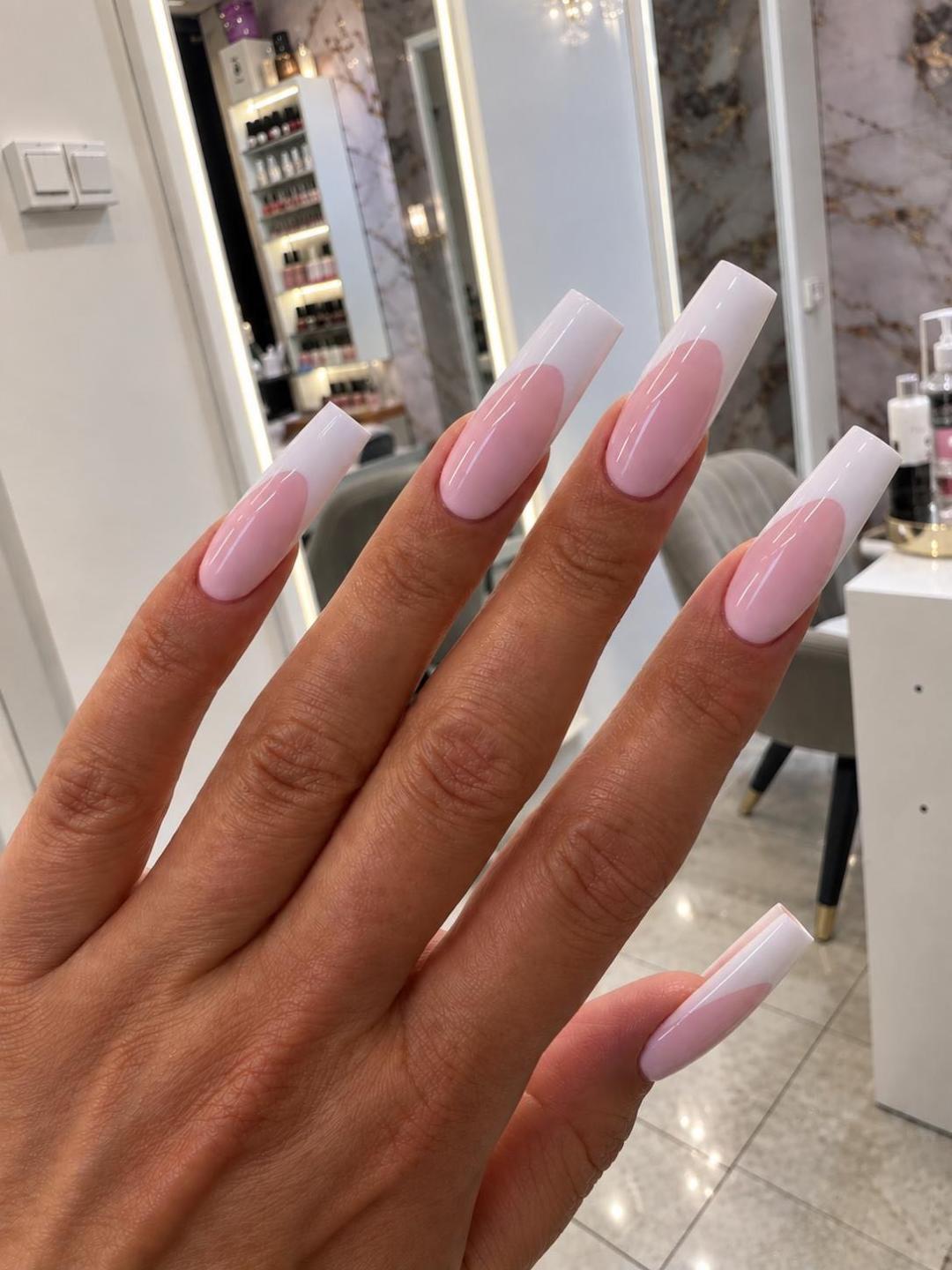 Izlivanje noktiju gelom - XXL dužina - Sneža Nails, Beograd Izlivanje noktiju Nokti Izlivanje noktiju, Beograd, Novi Beograd Stari Merkator