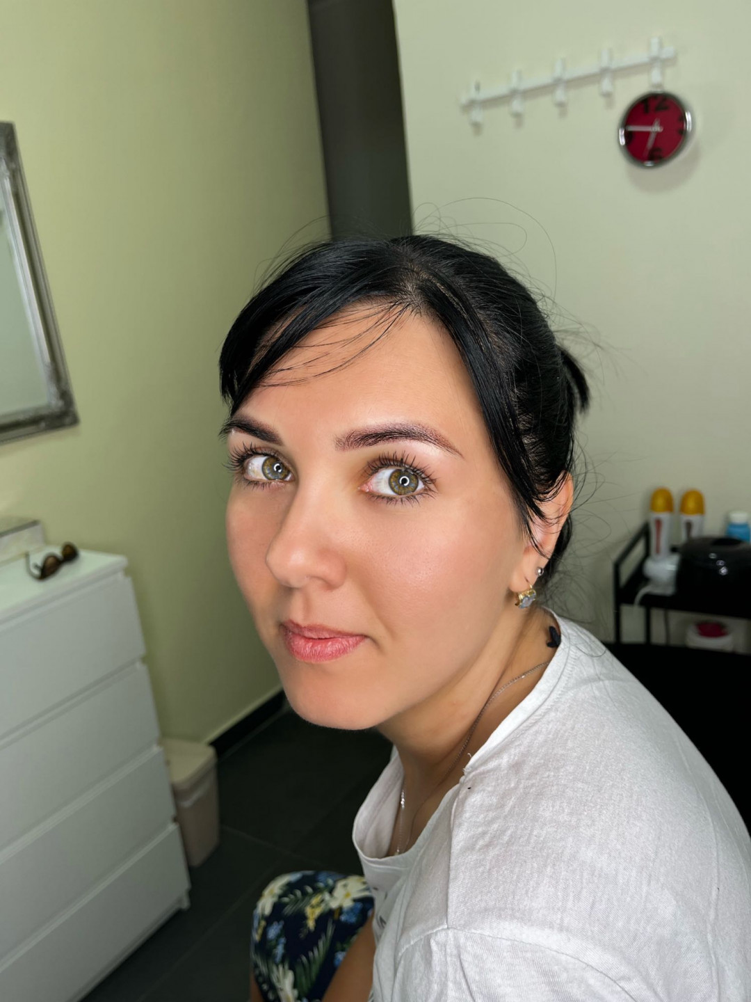 Iscrtavanje obrva mašinicom - Beauty Studio Asja 2, Novi Sad Trajna šminka Lice Trajna šminka, Novi Sad, Rotkvarija, Podbara, Salajka