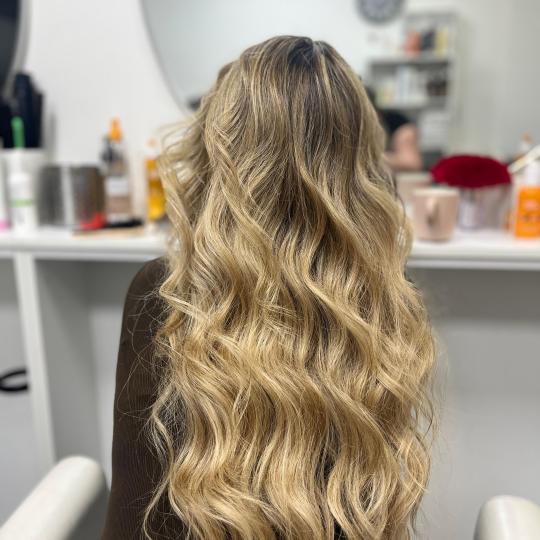 Bella Nova #beograd Ombre, sombre, balayage Balayage / Airtouch / Babylights - kosa preko polovine l