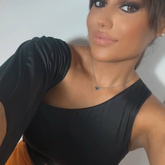Beauty centar by Alex R #novisad Make-up / šminkanje Profesionalno šminkanje + veštačke trepavic