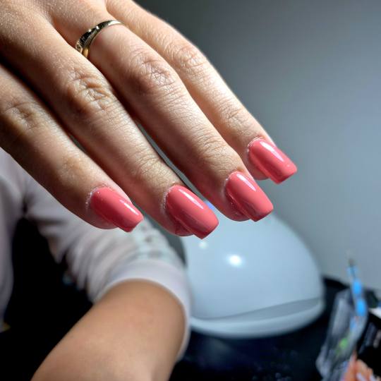 Krispy tattoo & nails #beograd Izlivanje noktiju Izlivanje noktiju gelom - M dužina Izlivanje nokti