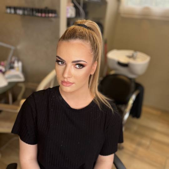 Bibi beauty centar #beograd Make-up / šminkanje Profesionalno šminkanje + veštačke trepavice + s