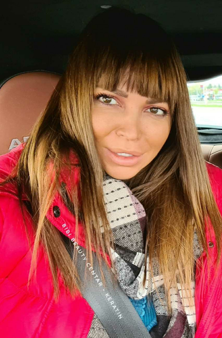 Brazilski keratin - srednja duzina kose - Bibi beauty centar, Beograd Nega i ojačavanje kose Frizerski saloni Nega i ojačavanje kose, Beograd, Banovo brdo