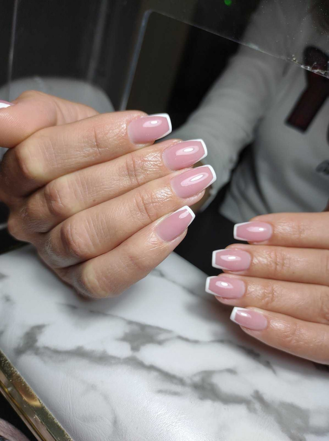Ashanti Beauty Salon & Academy #beograd Ojačavanje noktiju Ojačavanje prirodnih noktiju gelom - french