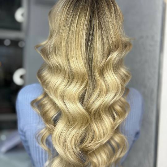 Nega i lepota NS 1 #novisad Pramenovi Balayage paket: pramenovi + preliv + OLAPLEX + šišanje + fen