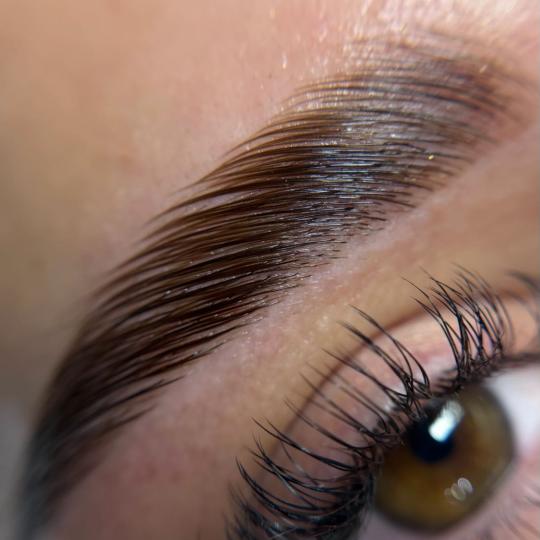 Alexandria Brow&Beauty lounge usluga