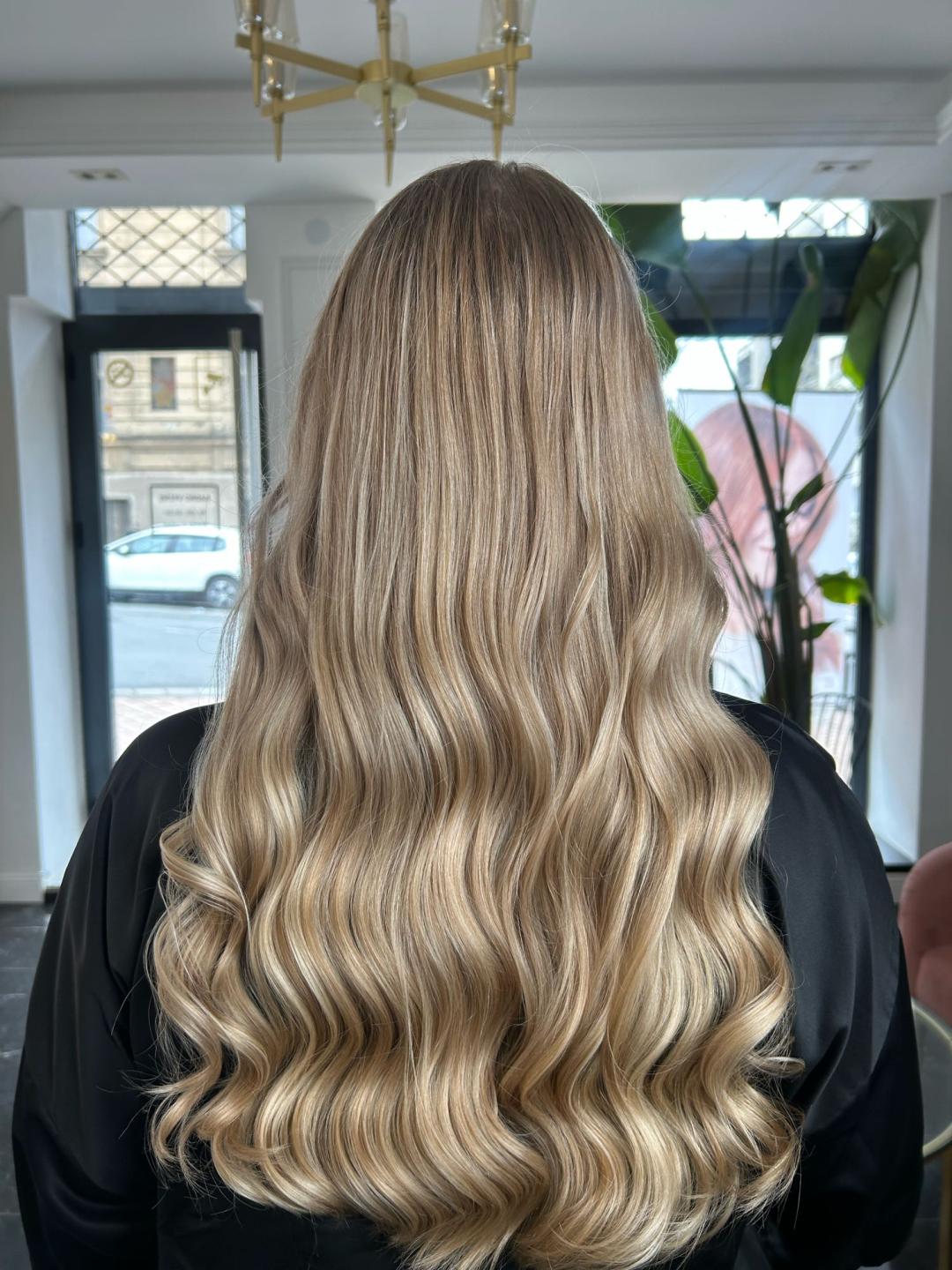 Balayage + Preliv +Feniranje + Šišanje +Black Caviar tretman - Esthetique Privé, Beograd Ombre, sombre, balayage Frizerski saloni Ombre, sombre, balayage, Beograd, Centar, Stari grad, Dorćol