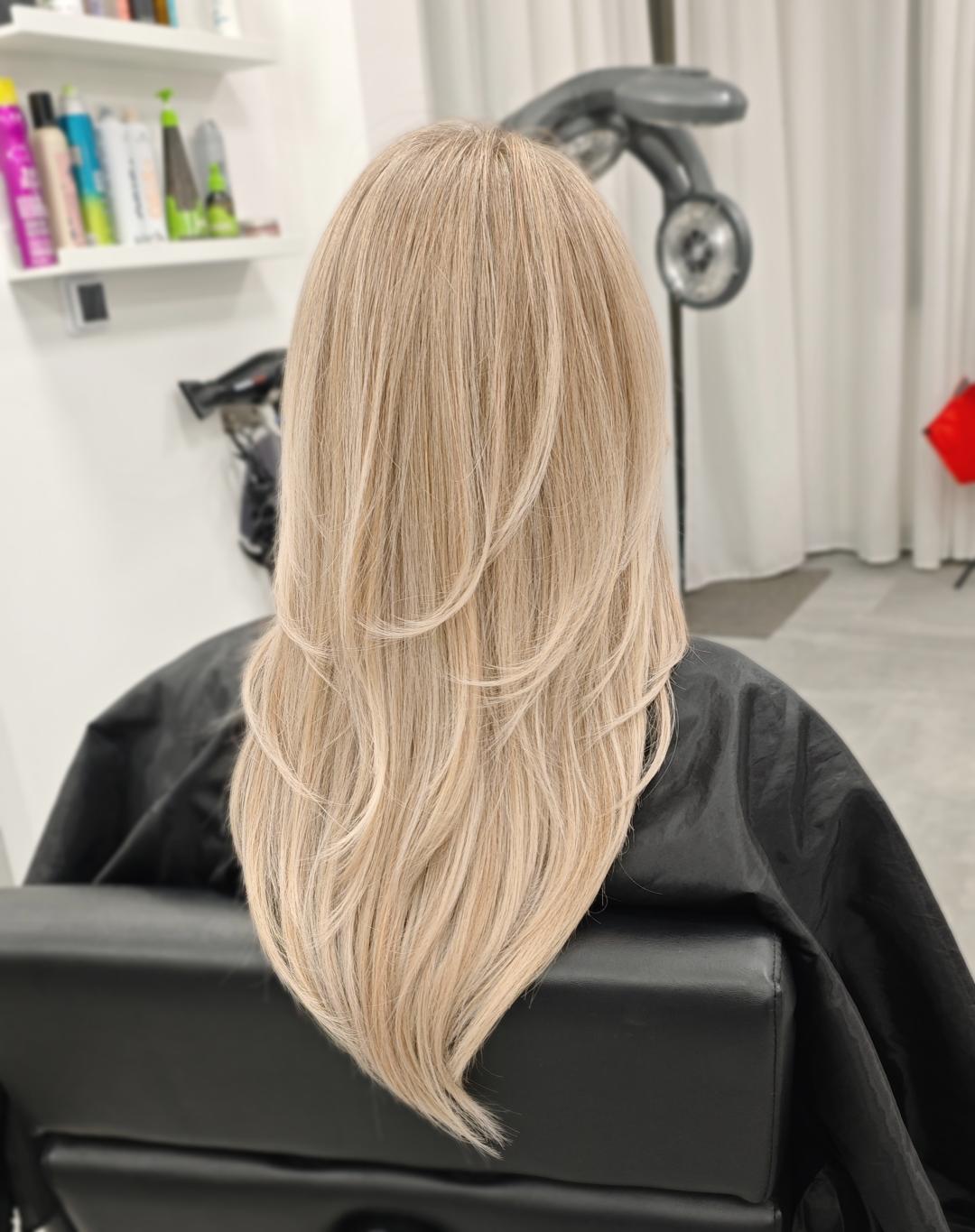 Kotenkova Studio & Education #beograd Pramenovi Blond tehnike cele dužine - duga kosa