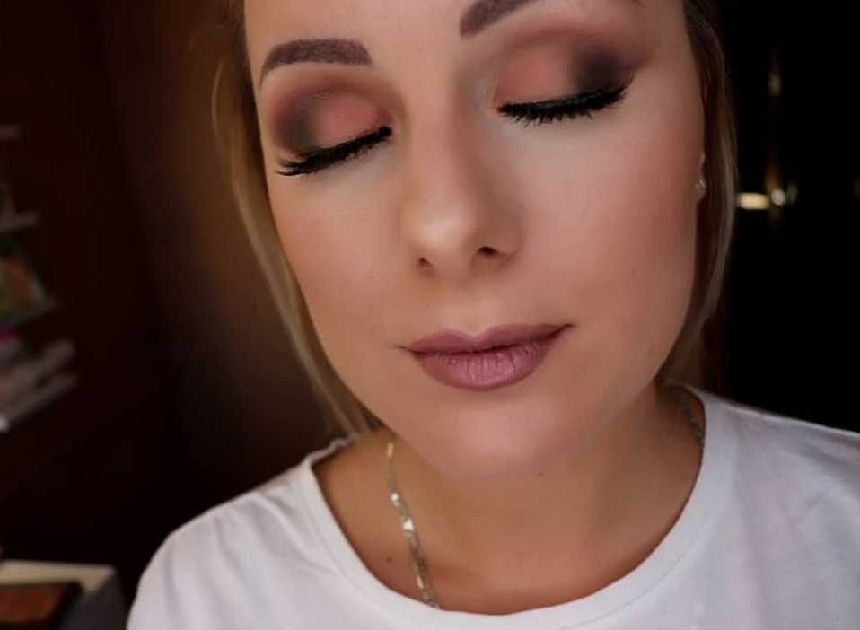 Profesionalno šminkanje + veštačke trepavice - M Studio 0303, Novi Sad Make-up / šminkanje Lice Make-up / šminkanje, Novi Sad, Sajmište, Detelinara, Banatić