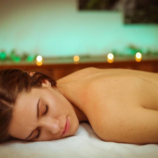 PJ Health & Beauty Center #beograd Masaža za opuštanje / relax / antistres Relax masaža - 30 minu