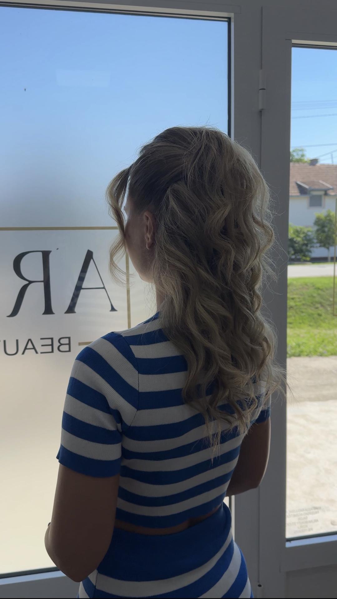 Arlina - Kovilj #novisad Svečane i frizure za svadbu Svečana frizura - jednostavna