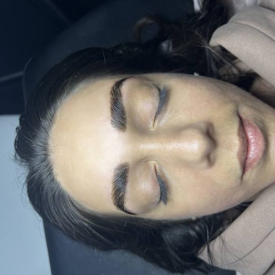 Nini beauty studio #beograd Obrve Brow lift
